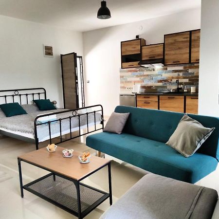 Apartament Anchor House Wolos Zewnętrze zdjęcie